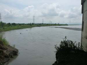 For decades, the Zhuoshi River reach near the Zhongsha Bridge has endured continuous impact of fluvial processes, including erosion and deposition. 