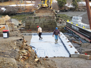 Installation of the blocks took place during the winter to minimize disturbances to the residents and to the local fishing industry.