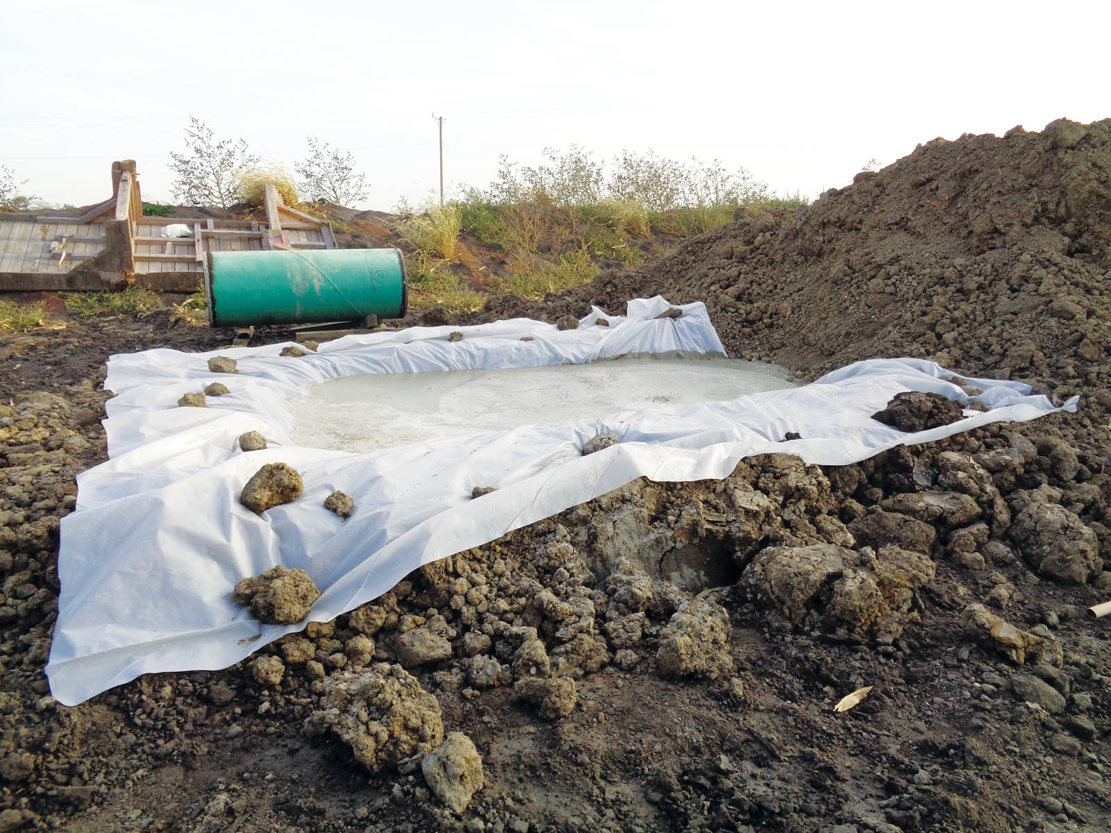 Temporary concrete washout constructed from impermeable geotextile_no
