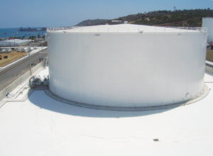 PHOTO 3 Use of a white geomembrane liner system provides effective secondary containment in the dike areas.